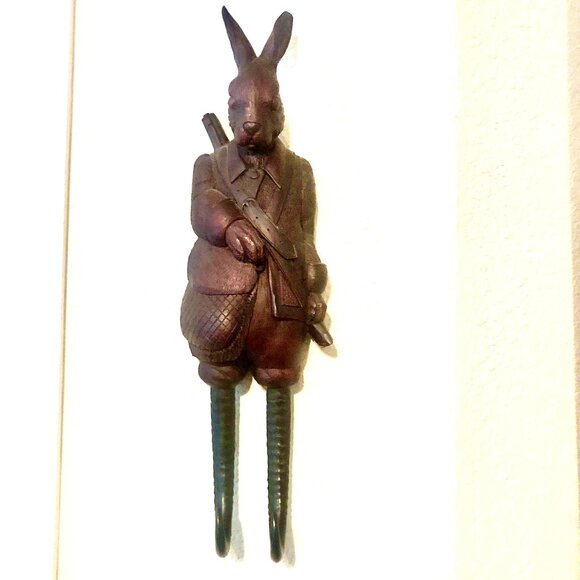 ALEXANDRAS ACCENTS Black Forest Rabbit Hare Fox Hunt Whip Holder Coat/Towel Hook - Picture 6 of 10